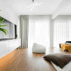 Harmony Sea View דירה
