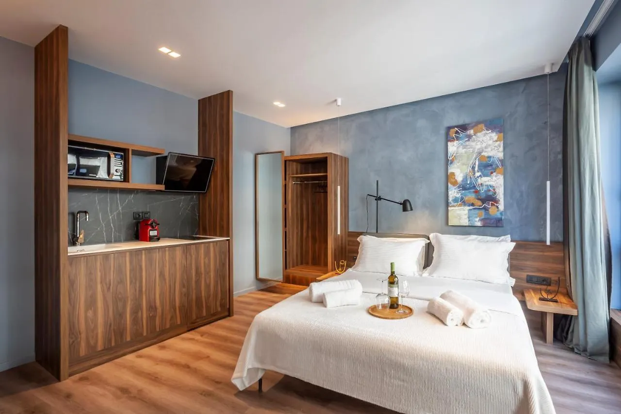 Katouni25 Luxury Suites Thessaloniki